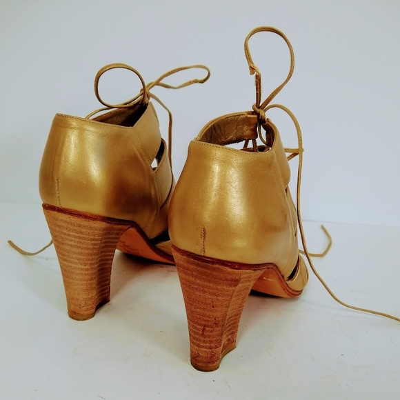 Via Spiga gold chunky tie up heels! - Picture 3 of 8